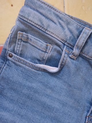 Pantalón vaquero campana talla 9/10 niña