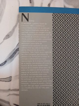 Un mundo de extraños