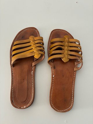 Sandalias Marroquíes Mostaza Talla 39