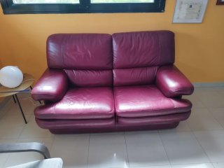 Sofá de 3 plazas en cuero burdeos