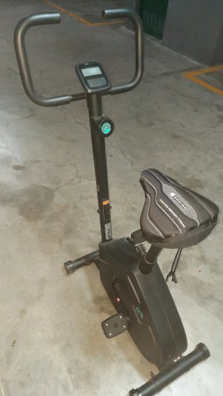 Bicicleta Estática Negra