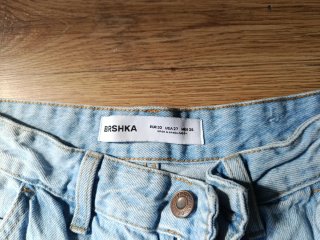 Pantalones vaqueros Bershka marrones