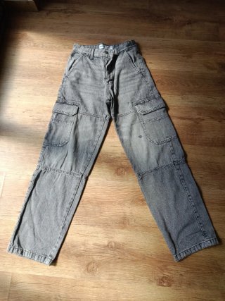 Pantalones vaqueros Bershka marrones