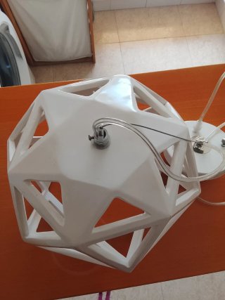 Lámpara colgante geométrica blanca