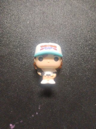 9 Figuras Stranger Things Kinder