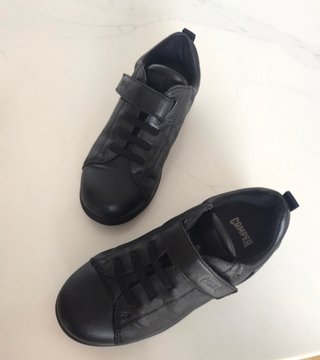 Zapatos Camper de Piel Negros Talla 31