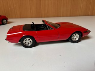 Maqueta Ferrari 365 GTS/4 Daytona Spider