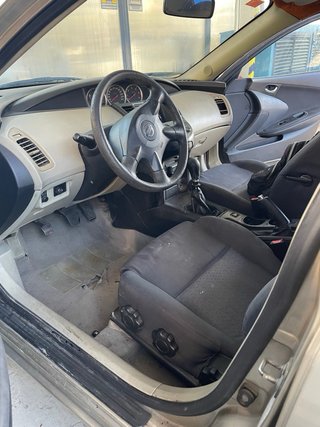 Nissan Primera 2003 2.2 diesel con a/a ITV 1 año