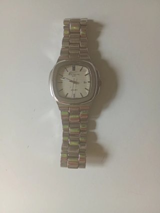 Reloj Patek Philippe Plateado