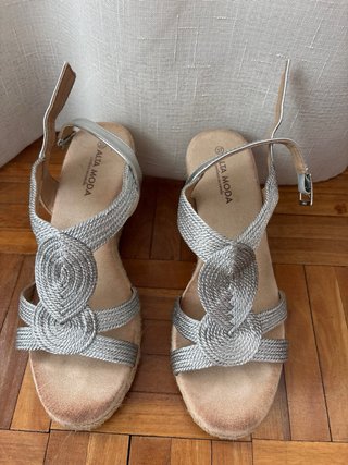Sandalias cuña ALTA MODA plateadas talla 38