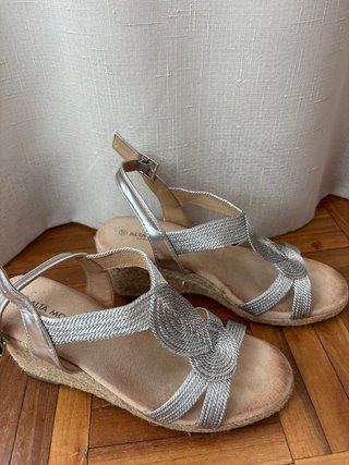 Sandalias cuña ALTA MODA plateadas talla 38