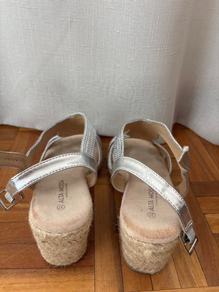 Sandalias cuña ALTA MODA plateadas talla 38