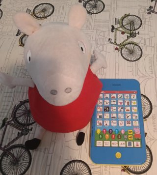 Muñeca Peppa Pig y Tablet Educativa