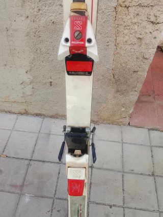 Esquís Dynastar con Fijaciones Salomon
