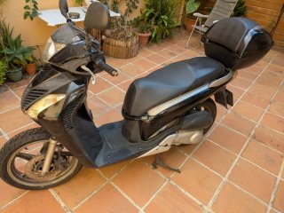 Scooter Honda Negra
