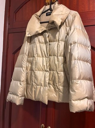 Abrigo Elena Miro Beige Plumas