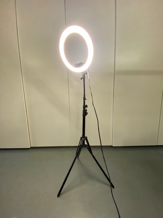 Aro de luz LED Neewer RL-14 con trípode