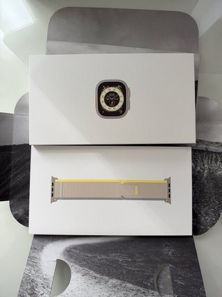 Apple Watch Ultra 1ª generación con caja