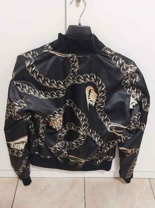 Bomber Nike satinato catene oro