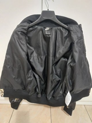 Bomber Nike satinato catene oro