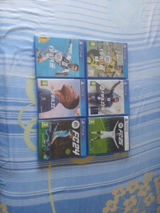 Lote Juegos PS4: FIFA 17, 19, 22, 23 y FC 24, 25