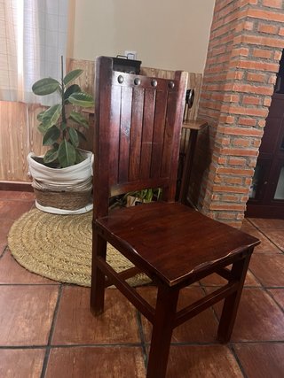 Juego de 6 sillas de madera , 1x50€  Negociable!!!