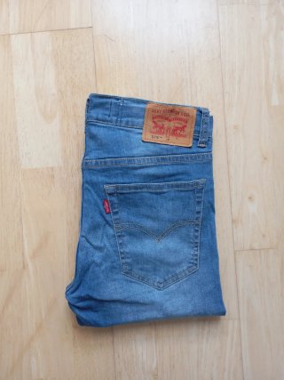 Pantalón Levi's 519. Talla 12/13 Años