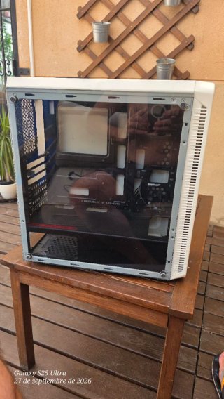 Torre Gaming Blanca HUMMER Cristal Óptico