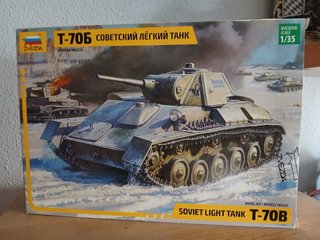 Maqueta Tanque T-70B Zvezda 1/35