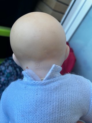 Muñeca  de porcelana muy antigua muy buen estado