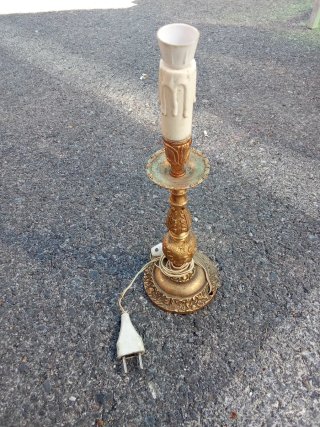 Lampada da tavolo stile candelabro