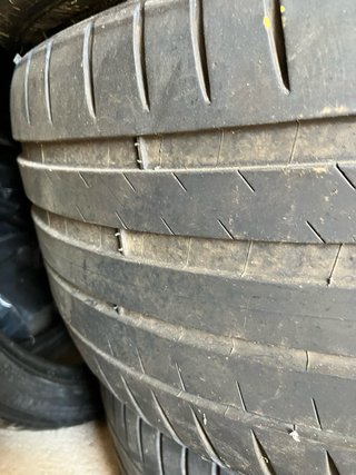 Michelin Pilot Sport 4 235/40 R18 95Y