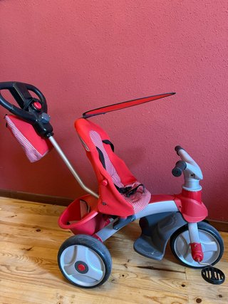 Triciclo Feber Rojo y Gris
