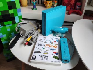 Consola Wii Azul + Mando Nunchuk + Wii Play
