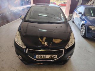 Peugeot 208 2015