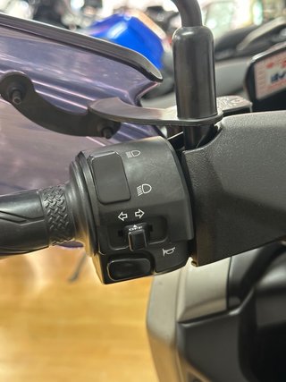 YAMAHA NMAX 125