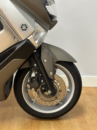 YAMAHA NMAX 125