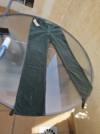 Pantalón pana verde nuevo