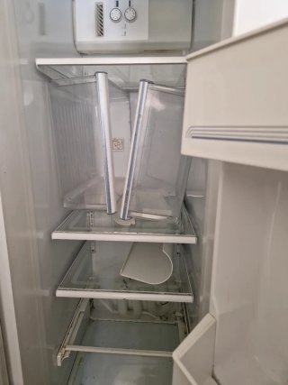 Frigorífico blanco tipo americano, funciona