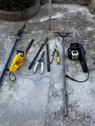 Herramientas de Jardinería Eléctricas y Manuales