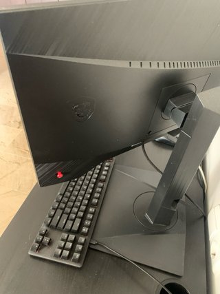 Ordenador de mesa MSI,