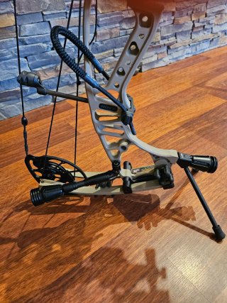 Arco Hoyt VTM 31 zurdo completo