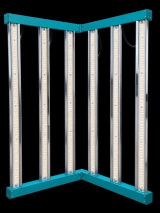 Luz LED Black Panter 730W Efecto Emerson