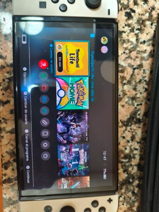 Nintendo Switch OLED Blanca y Accesorios LEED
