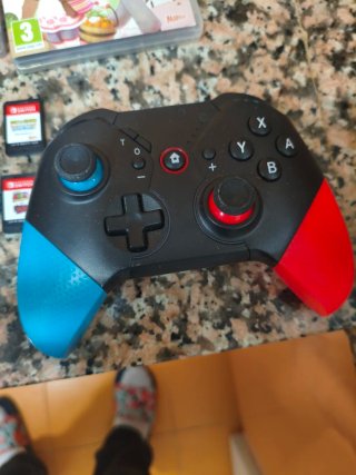 Nintendo Switch OLED Blanca y Accesorios LEED