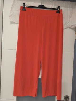 Pantalones Piratas Rojos