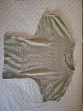 Jersey beige manga al codo mariposa. Sfera