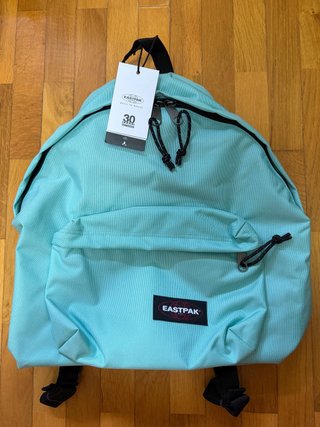Mochila Eastpak azul nueva con etiquetas