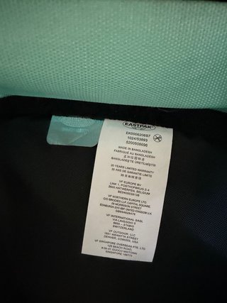 Mochila Eastpak azul nueva con etiquetas