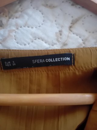 Vestido verde oliva, tela satinada usado una vez